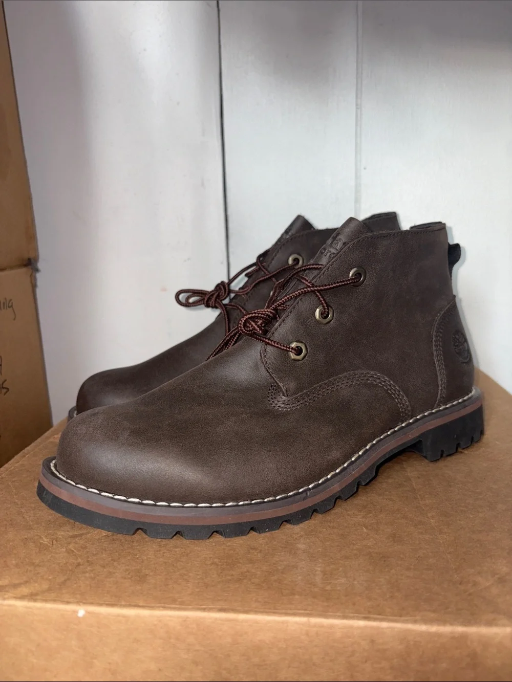 Men's Timberland Leather Chukka Boots size 8